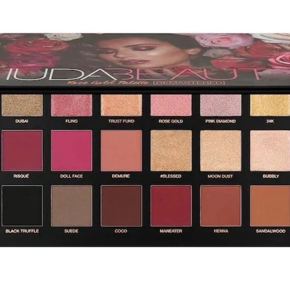 HUDA BEAUTY Rose Gold Palette with Pink and Red Hues - Picture 12 of 12